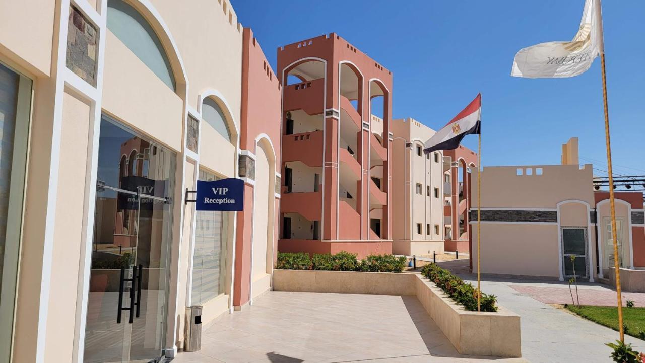 Oyster Bay Beach Resort - Luxury Serviced Condo Marsa Alam ภายนอก รูปภาพ