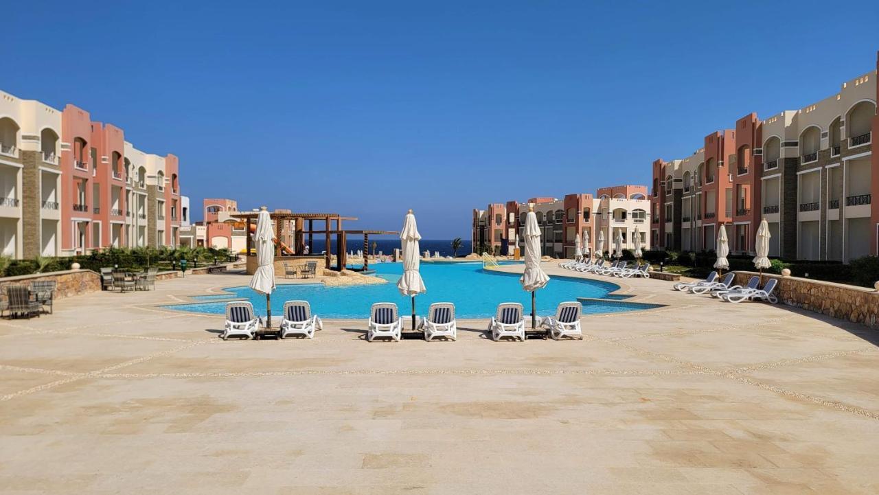 Oyster Bay Beach Resort - Luxury Serviced Condo Marsa Alam ภายนอก รูปภาพ